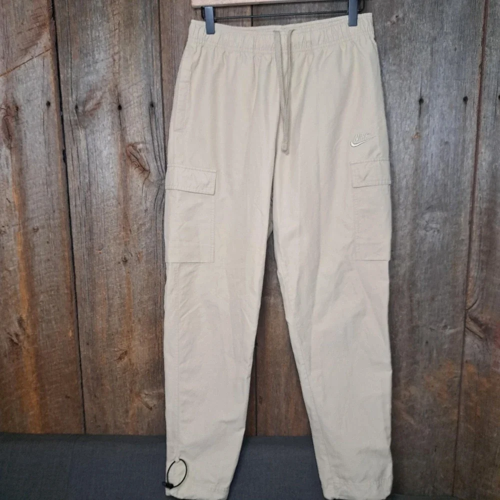 Nike Sportswear Gorpcore Lite Y2k Vibes Woven Nylon Cargo Pants Men S Beige